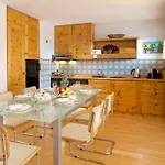 Schweizerhof 5 Apartment